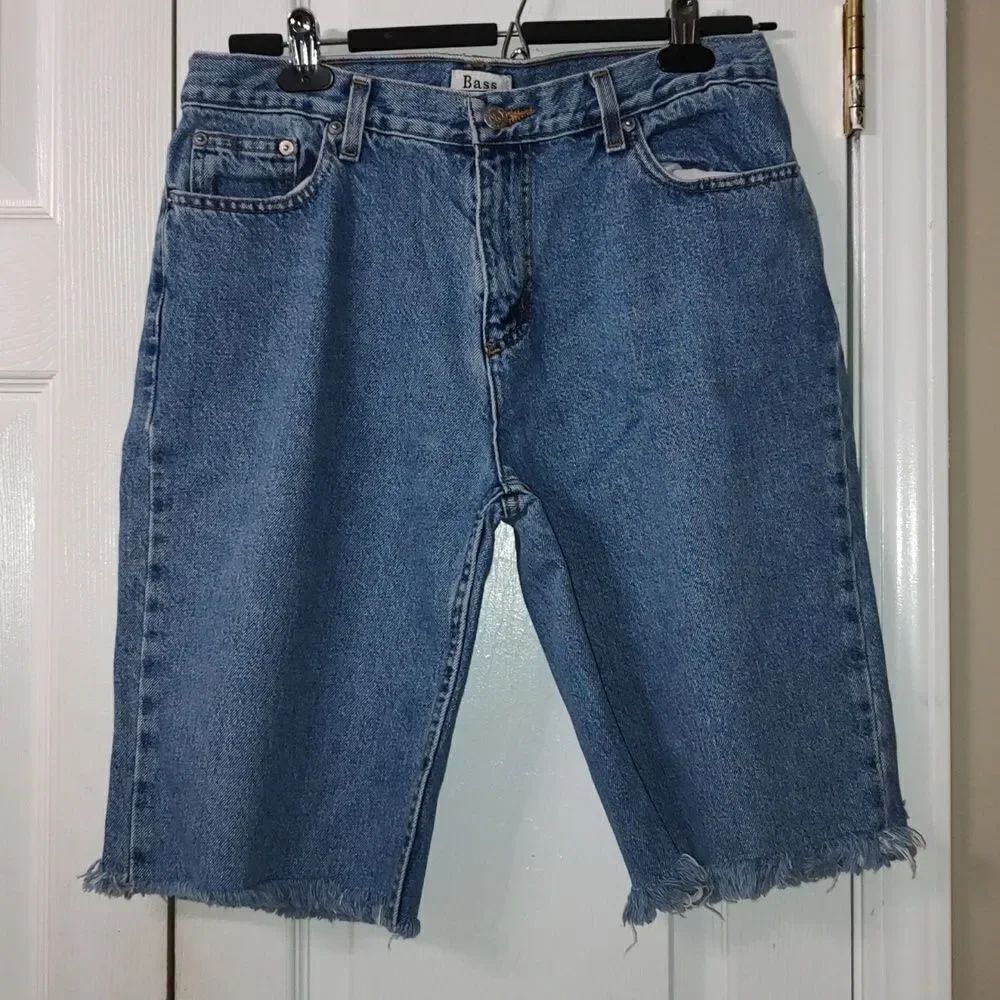 Bass jean denim long fray hem shorts Sz 4